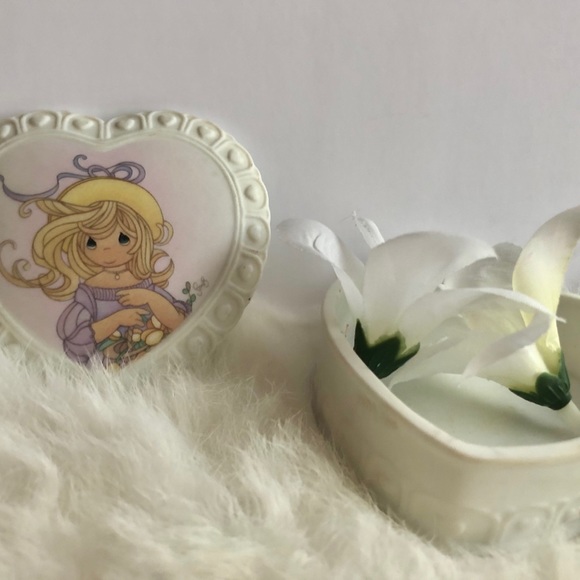 PRECIOUS MOMENTS Vintage 1996 Trinket Box - Picture 1 of 4